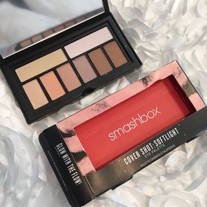 Covershot Smashbox glow with the flow
